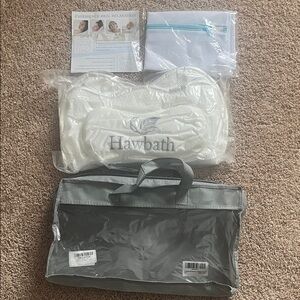 White Bath Pillow Set